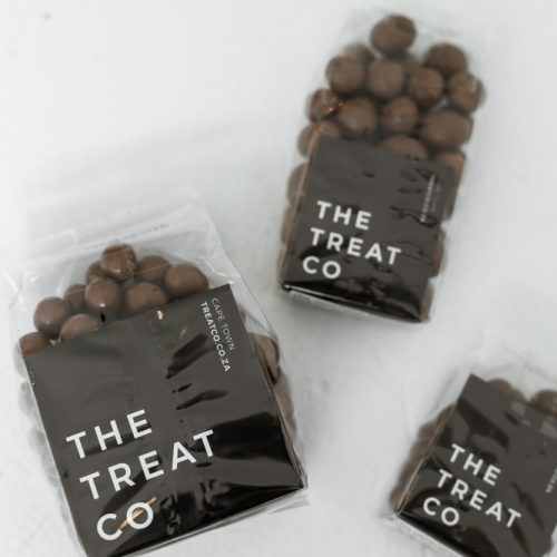 Chocolate Coated Shortbread Balls 
The Treat Co. (45g)