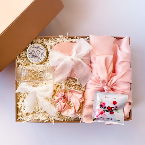 PAMPER ME PINK