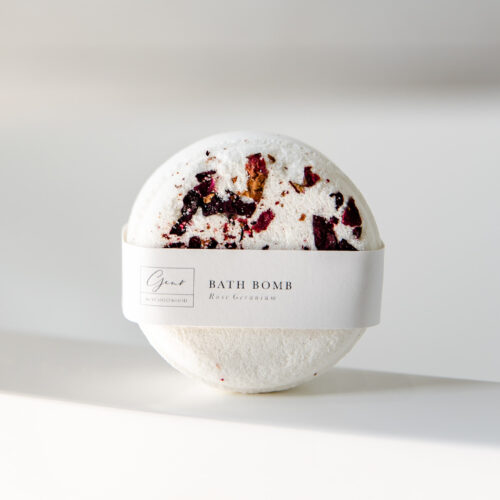 Rose Geranium, Vanilla & Red Currant | Bath Bomb